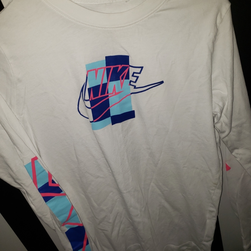 Girls Nike Shirt sz XL